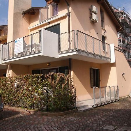Appartamenti Villa Paola-Pochi Passi Dal Mare-Zona Piazza Aurora-Lido Di Jesolo Exterior photo