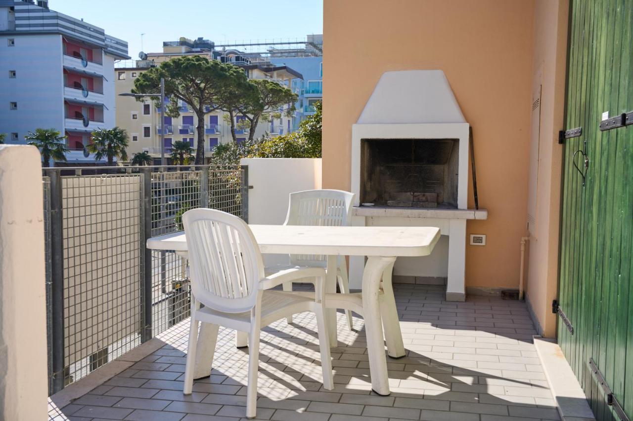 Appartamenti Villa Paola-Pochi Passi Dal Mare-Zona Piazza Aurora-Lido Di Jesolo Exterior photo