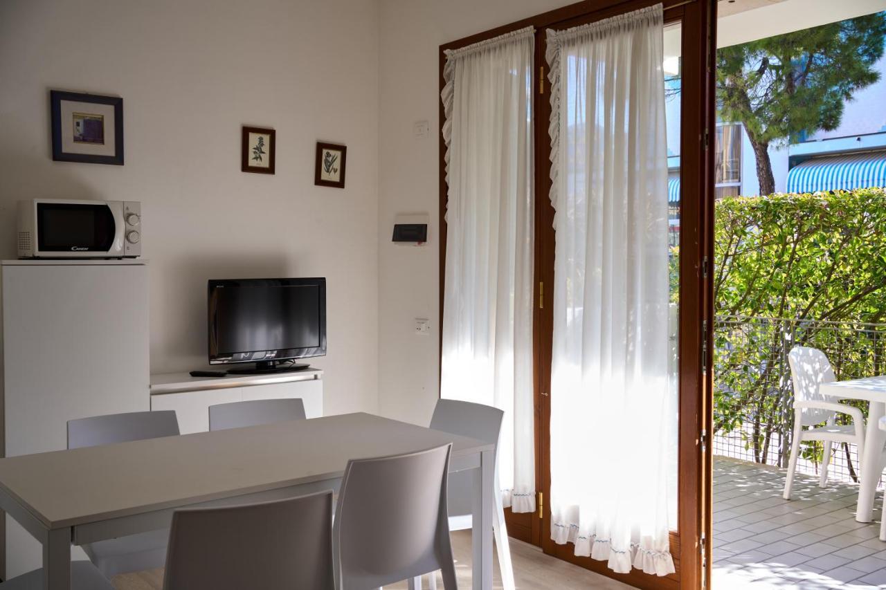 Appartamenti Villa Paola-Pochi Passi Dal Mare-Zona Piazza Aurora-Lido Di Jesolo Exterior photo